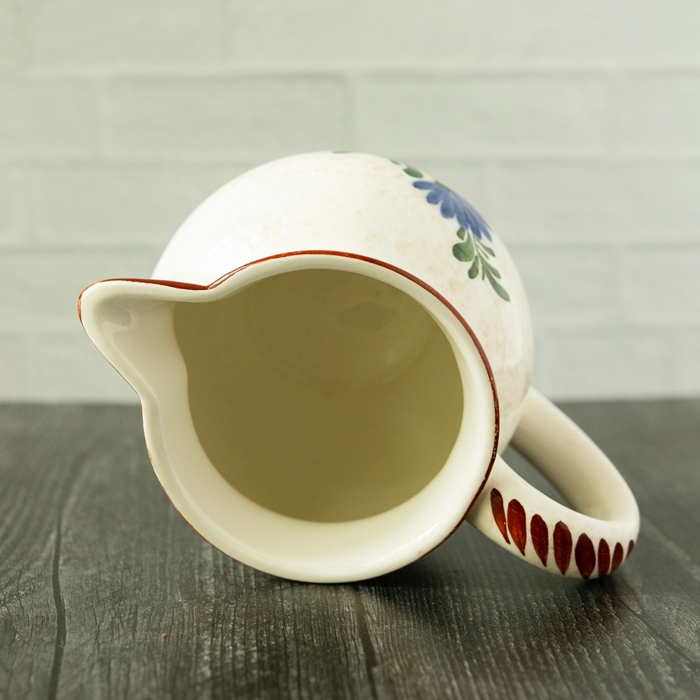 Alpine Peasant Ware pitcher from Germany - Picture 7 of 7
